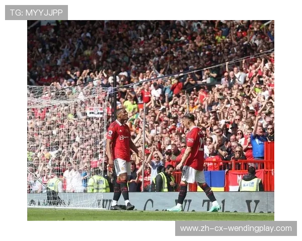 英超球队曼联：曼联队在英超联赛中的辉煌历史与挑战